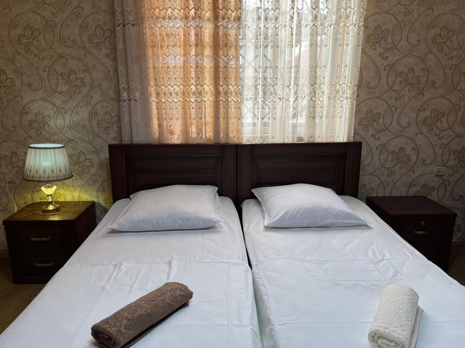 Guest House Levan II Dadiani Zugdidi Esterno foto