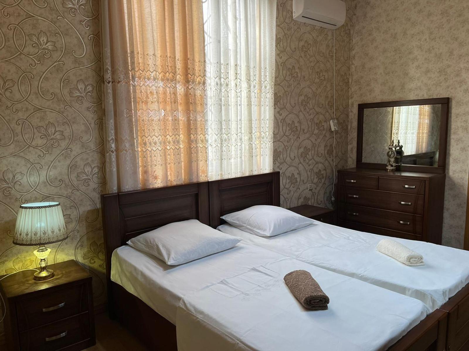 Guest House Levan II Dadiani Zugdidi Esterno foto