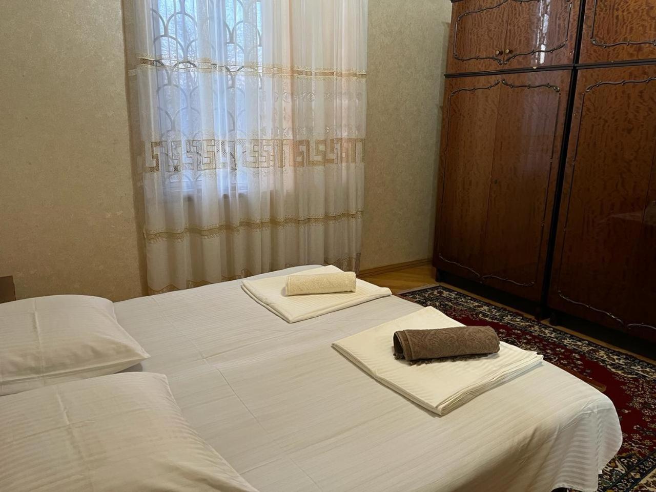 Guest House Levan II Dadiani Zugdidi Esterno foto
